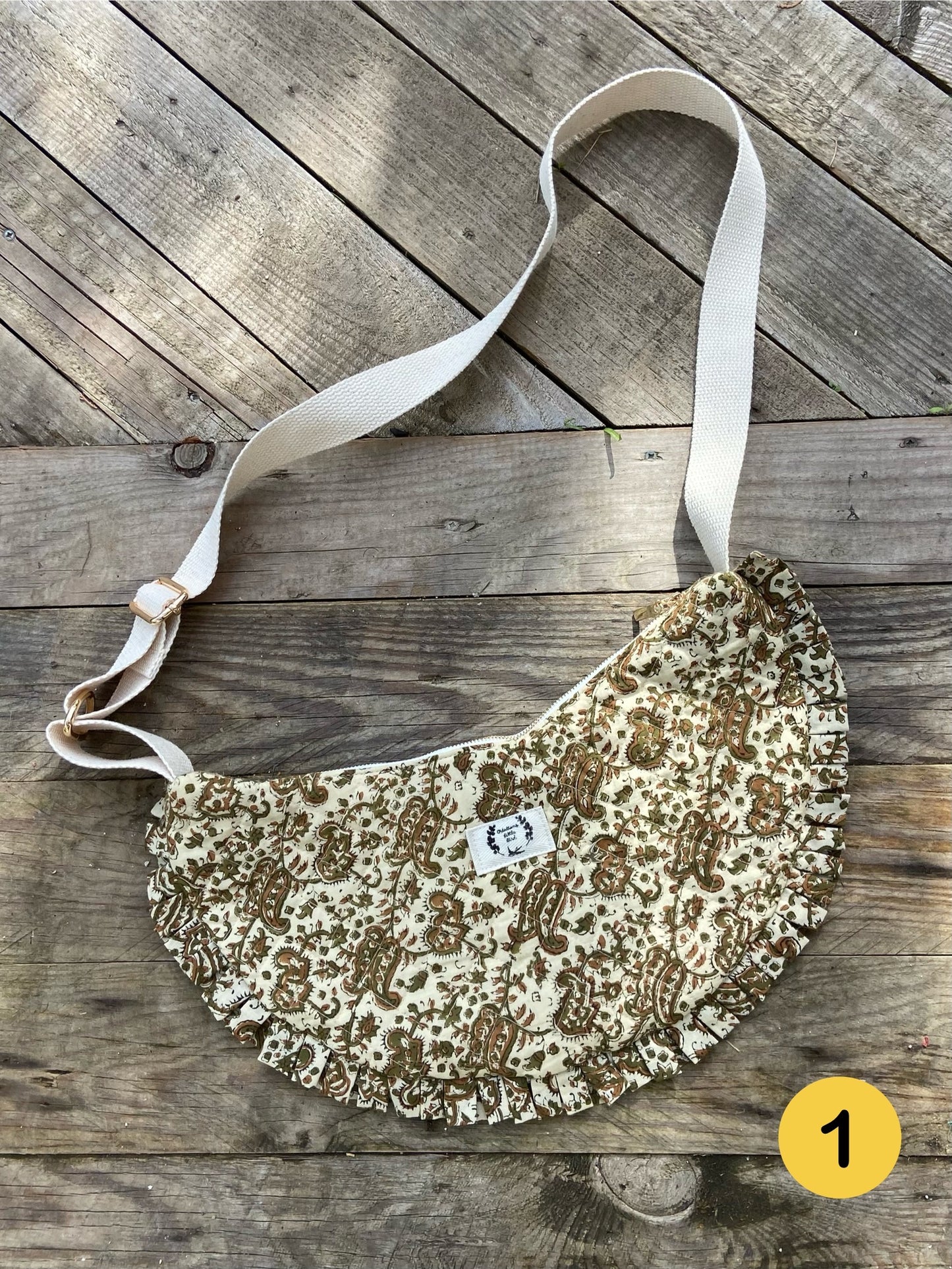 SAC DEMI-LUNE FROU-FROU