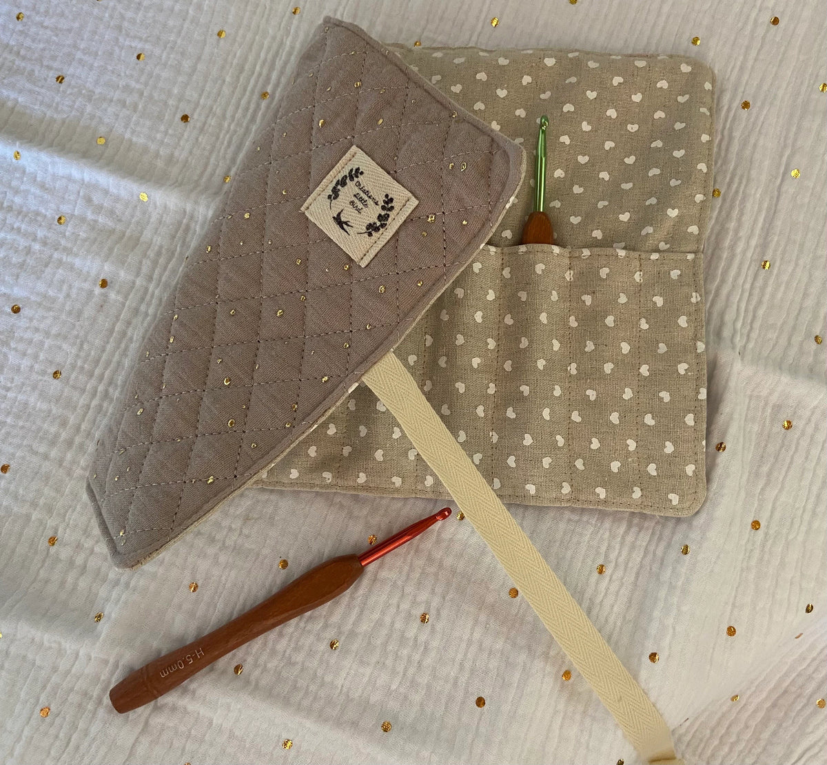 TROUSSE POUR CRAYONS OU CROCHETS