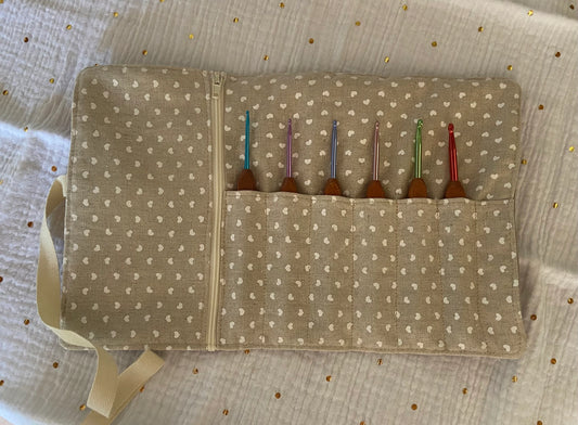 TROUSSE POUR CRAYONS OU CROCHETS